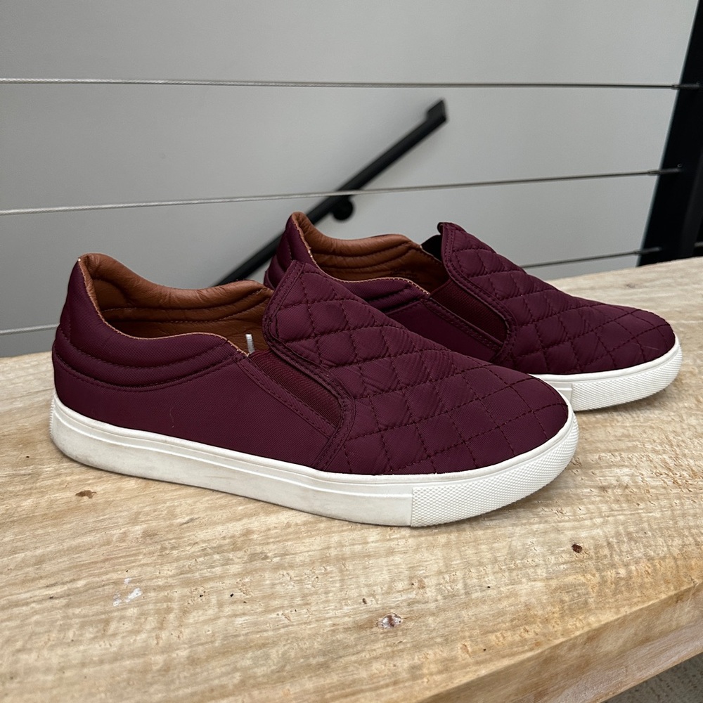 Steve Madden Burgundy Quilted Slip-On Sneakers | Size 9 - Picture 1 of 7